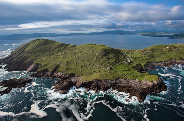 Experience Kerry, known as ‘The Kingdom’ and one of the most famous and beautiful of Ireland’s 32 counties!