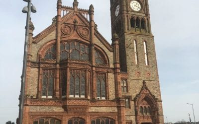 Derry in a day! #bogsidehistorytour #visitderry #guildhall #shipquayhotel #wallsofderry #travelgroup ️Derry